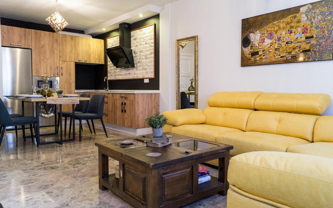 Apartament Capitulares *